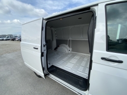 volkswagen-transporter-t6-furgon-z11214-1206-07.jpg